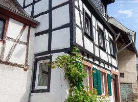 Fachwerkhäuschen, hotel with parking in Enkirch