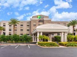 Holiday Inn Express Hotel & Suites Lake Placid, an IHG Hotel, מלון בלייק פלאסיד