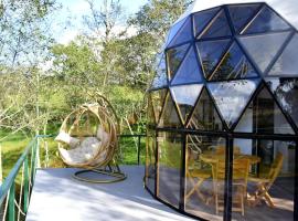 Glamping Reserva del Dorado, hotel in Sesquilé