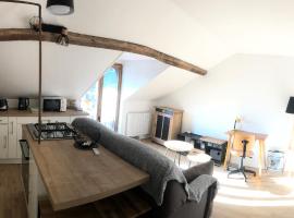 Appartement Cosy 600m Gare - &eacute;tage 3 - balcon et calme - TV - wifi