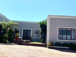 Green Pastures Guesthouse, guest house in George