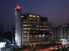Hotel Express Towers – hotel z parkingiem w mieście Gorwa