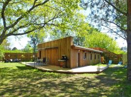 holiday home, Le Porge, hotelli kohteessa Le Porge