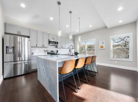 Family Friendly New Luxury Home Centrally located, Hotel in Atlanta