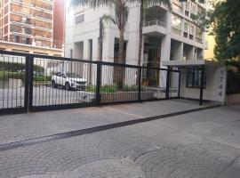 Torre Hernandez, hotel poblíž významného místa Barrancas de Belgrano, Buenos Aires