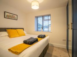 Mill Road Apartment First Floor, hotel a Crawley