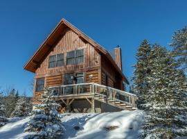 4-Bedroom Chalet Fraternite in Lac-Superieur Tremblant，蘇必略湖的木屋