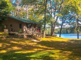 Hotter's Cabin, villa in Sayner