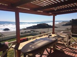 Curanipe: primera linea de playa., beach rental in Curanipe