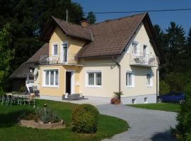 Ferienwohnungen Rasinger, hotel u gradu Schiefling am See