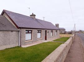 Jenny's Farm Cottage, Giant's Causeway, holiday home in Dunseverick