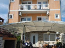 Guest House Berto, hotel en Crikvenica