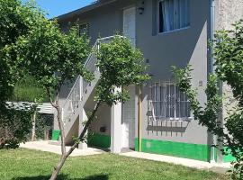 RyG Apartments Departamentos hasta 6 pax, apartment in San Carlos de Bariloche