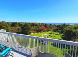 Sunrise Ocean vews Cottage!