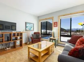 2754 Slopeside condo