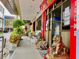 Station Hotel, hotel in Trang