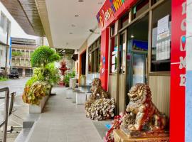 Station Hotel, hotel v destinaci Trang