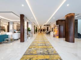 Garden Millennium Hotel: Cizan şehrinde bir otel
