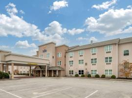 Comfort Inn & Suites Northern Kentucky, hotel em Wilder