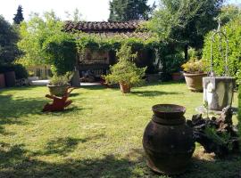 Agriturismo Podere I' Caldino、Troghiのホテル