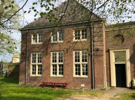 Monumental villa at the forest close to Haarlem and the beach – willa w mieście Vogelenzang