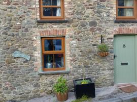 Bridgend Cottage, hotel in Llangain