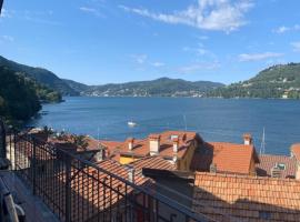 The best View Apartment Torno, apartment in Torno