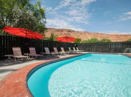 Sun Outdoors Moab Downtown, hotel en Moab