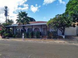 Pousada Rosa de Saron, hotel em Holambra