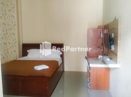 Hotel Asmi Syariah RedPartner, hotel v destinaci Sumenep