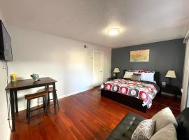 Lovely Private Guest Suite - 30MIN to SF, Berkeley, Napa, hotel di Pinole