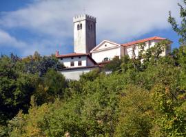 Hiša v Travniku, cabaña o casa de campo en Šmartno