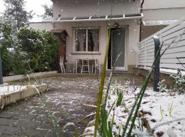 Bologna Holiday Home - APPARTAMENTO SIGNORINI - PARCHEGGIO E GIARDINO PRIVATO -Holiday House Bologna Garden Parking