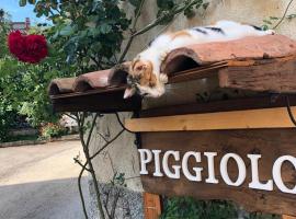PIGGIOLO, cheap hotel in Rocca Malatina