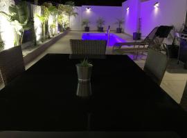 Luxury Villa Anna & Private Pool, Garden & Roof Terrace