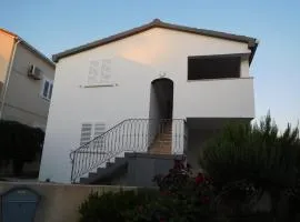Vila Maria Nin