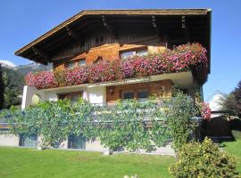 Haus Krößbacher, hotel v destinaci Fulpmes