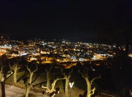 Appartement COSY et chaleureux, hotel barato en Lons-le-Saunier