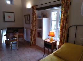 Bed and Breakfast en Haute-Provence, hotel en Ongles