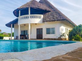 NATURES VILLA DIANI BEACH, holiday home in Diani Beach