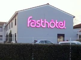 Viesnīca Fasthotel Tarbes Séméac - Un hôtel FH Confort pilsētā Séméac