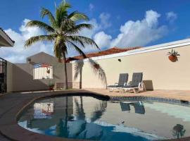 Villa Loki Aruba NEW!!! Villa plus guesthouse en zwembad, villa in Noord