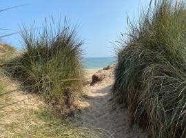 Driftwood WINTERTON VALLEY ESTATE Dog Friendly, hotel in Winterton-on-Sea