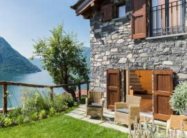 Ca' de Sass near Argegno Lake Como, hotel with jacuzzis in Colonno
