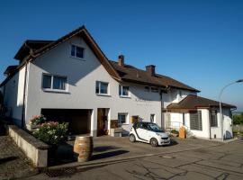 KALLMANN Gästehaus, hotel with parking in Bad Bellingen