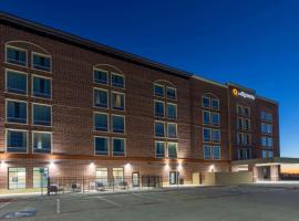 La Quinta Inn & Suites by Wyndham Dallas - Frisco Stadium, hotel in Frisco