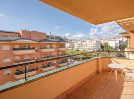 Beautiful Apartment In San Luis De Sabinillas With 2 Bedrooms And Wifi, 4-hviezdičkový hotel v destinácii San Luis de Sabinillas