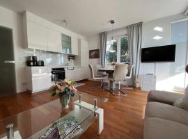 Apartment Lui with rooftop swimming pool, luxury hotel in Ičići