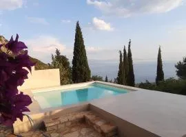 Les Villas de Qeparo