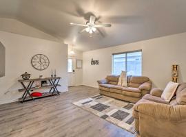 Kid-Friendly Kingman Home Near Parks and Dining, holiday rental in Kingman